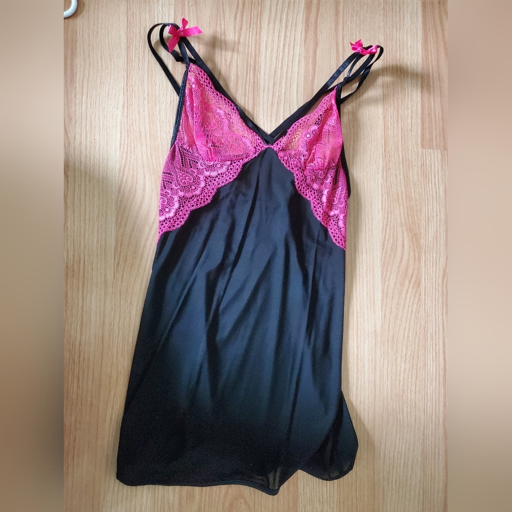 Elegant Black and Pink Lace Chemise